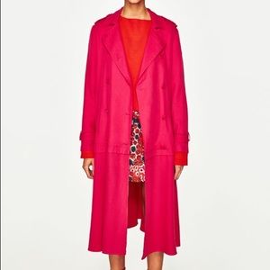 Light trench jacket in fuchsia color